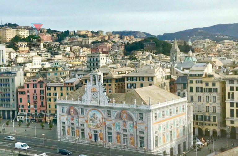 Palazzo San Giorgio site of Worlds 1st Bank Snazzy Trips